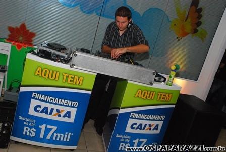 Mariana Felício e Daniel Saullo participam de lançamento