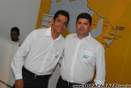 Mariana Felício e Daniel Saullo participam de lançamento