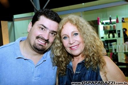 Salão de cabeleireiro chega com vários estilos no Vila Ema
