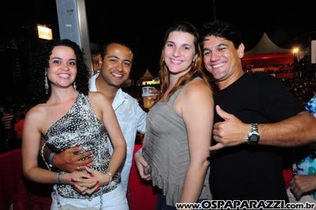 Paula Fernandes faz show em São José dos Campos