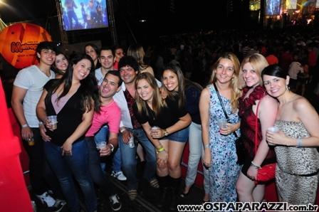 Paula Fernandes faz show em São José dos Campos