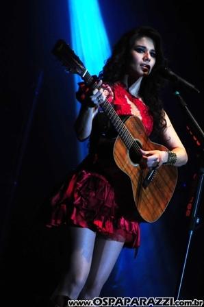 Paula Fernandes faz show em São José dos Campos