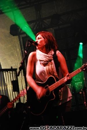 Paula Fernandes faz show em São José dos Campos