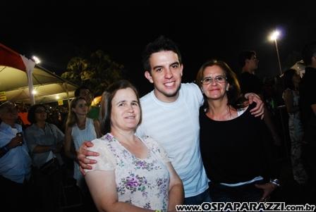 Paula Fernandes faz show em São José dos Campos