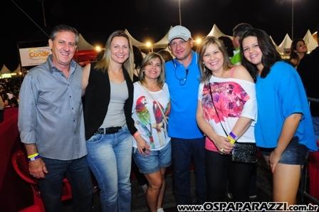 Paula Fernandes faz show em São José dos Campos