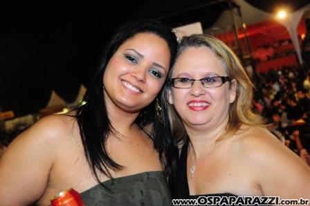 Paula Fernandes faz show em São José dos Campos