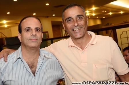 Edson e Hudson fazem coletiva de imprensa no Vila da Aldeia