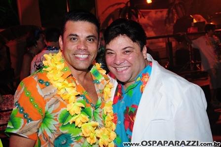 Havaí é tema do aniversário de Willian Roggles