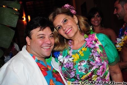 Havaí é tema do aniversário de Willian Roggles