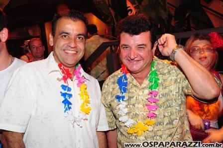 Havaí é tema do aniversário de Willian Roggles