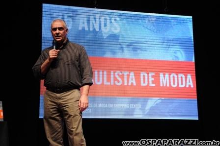 Cia Paulista de Moda lança livro no Teatro Colinas