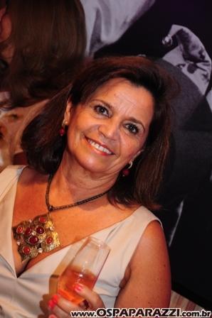 Cia Paulista de Moda lança livro no Teatro Colinas