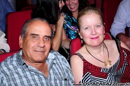 Cia Paulista de Moda lança livro no Teatro Colinas