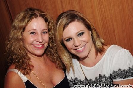 Cia Paulista de Moda lança livro no Teatro Colinas