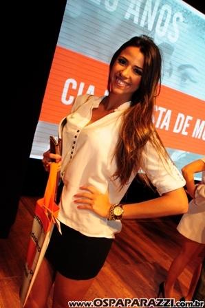 Cia Paulista de Moda lança livro no Teatro Colinas