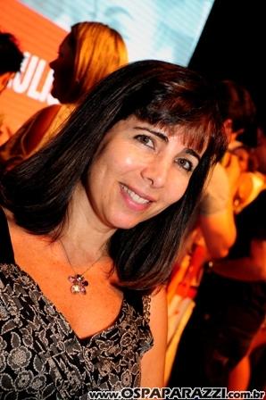 Cia Paulista de Moda lança livro no Teatro Colinas