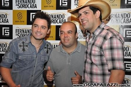 Fernando e Sorocaba fazem show na Estância Nativa Sertaneja