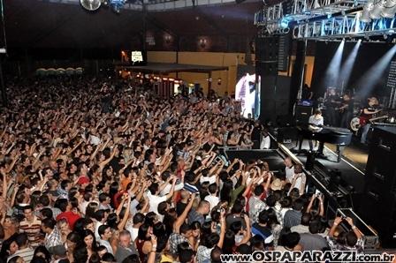 Fernando e Sorocaba fazem show na Estância Nativa Sertaneja