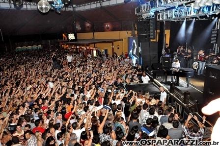 Fernando e Sorocaba fazem show na Estância Nativa Sertaneja