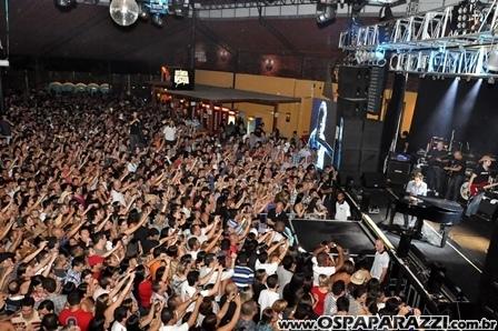 Fernando e Sorocaba fazem show na Estância Nativa Sertaneja
