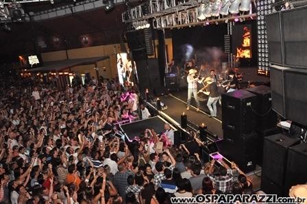 Fernando e Sorocaba fazem show na Estância Nativa Sertaneja