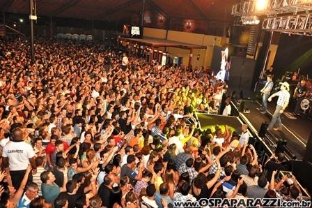 Fernando e Sorocaba fazem show na Estância Nativa Sertaneja
