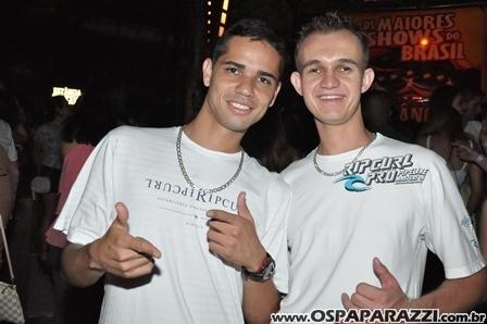 Fernando e Sorocaba fazem show na Estância Nativa Sertaneja
