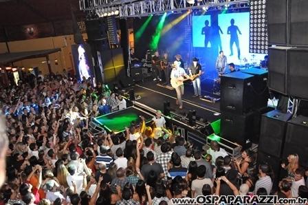 Fernando e Sorocaba fazem show na Estância Nativa Sertaneja