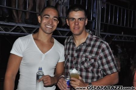 Fernando e Sorocaba fazem show na Estância Nativa Sertaneja