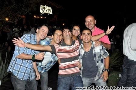 Fernando e Sorocaba fazem show na Estância Nativa Sertaneja