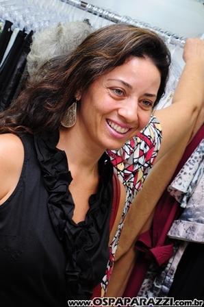 Renata Vallin inaugura boutique de roupas femininas