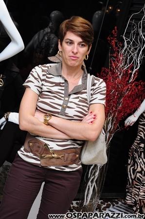 Renata Vallin inaugura boutique de roupas femininas