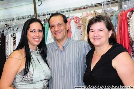 Renata Vallin inaugura boutique de roupas femininas