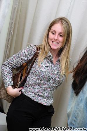 Renata Vallin inaugura boutique de roupas femininas