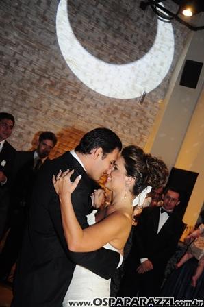 Ana Paula e Ricardo fazem linda festa de casamento