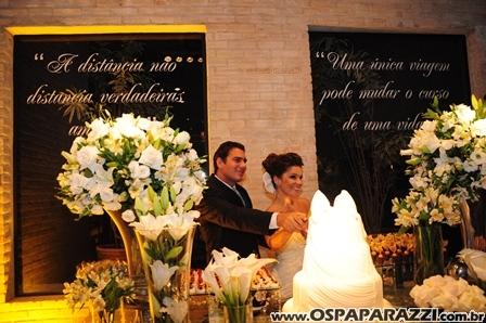 Ana Paula e Ricardo fazem linda festa de casamento