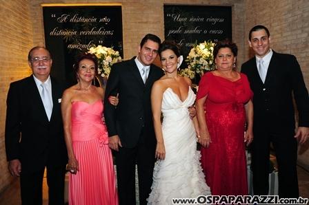 Ana Paula e Ricardo fazem linda festa de casamento