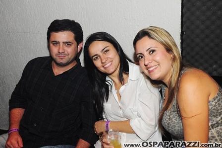 Elenco de Os Libertinos curte Guten Bier