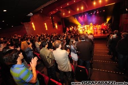 Ana Furtado apresenta os 15 anos do Shopping Colinas