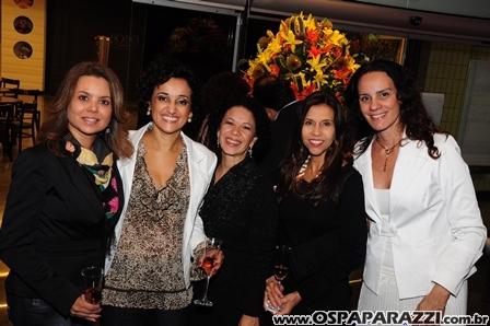 Ana Furtado apresenta os 15 anos do Shopping Colinas