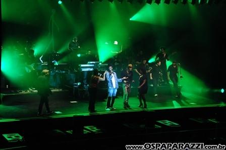 Seu Jorge brilha em show em São José dos Campos