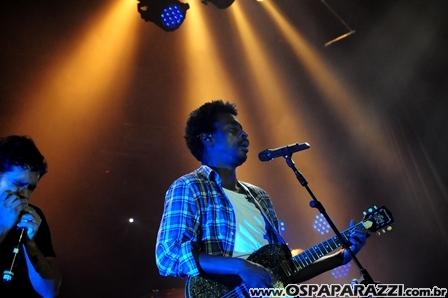 Seu Jorge brilha em show em São José dos Campos
