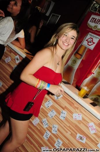 Véspera de feriado com Vegas Party no La Musik