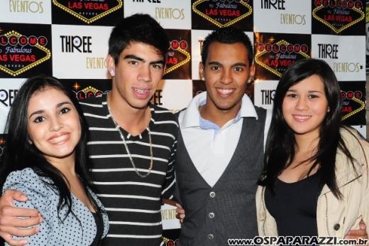 Véspera de feriado com Vegas Party no La Musik