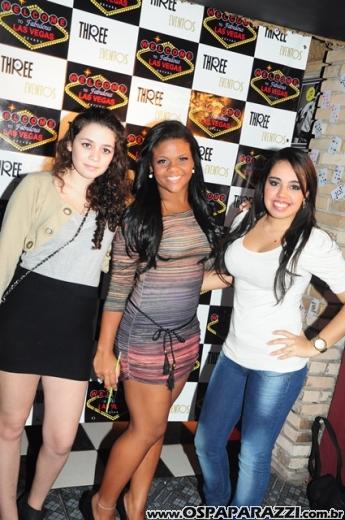 Véspera de feriado com Vegas Party no La Musik