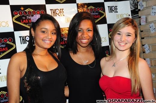 Véspera de feriado com Vegas Party no La Musik