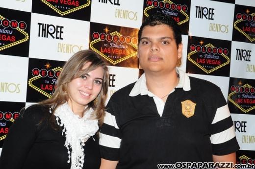 Véspera de feriado com Vegas Party no La Musik