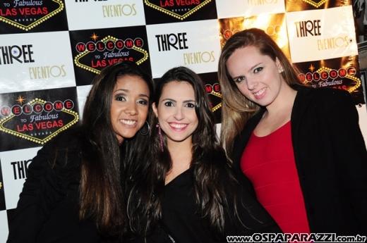 Véspera de feriado com Vegas Party no La Musik