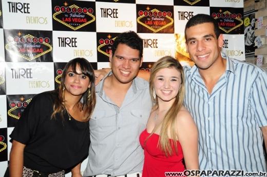 Véspera de feriado com Vegas Party no La Musik