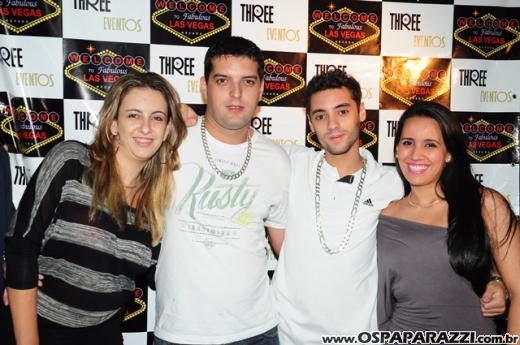 Véspera de feriado com Vegas Party no La Musik